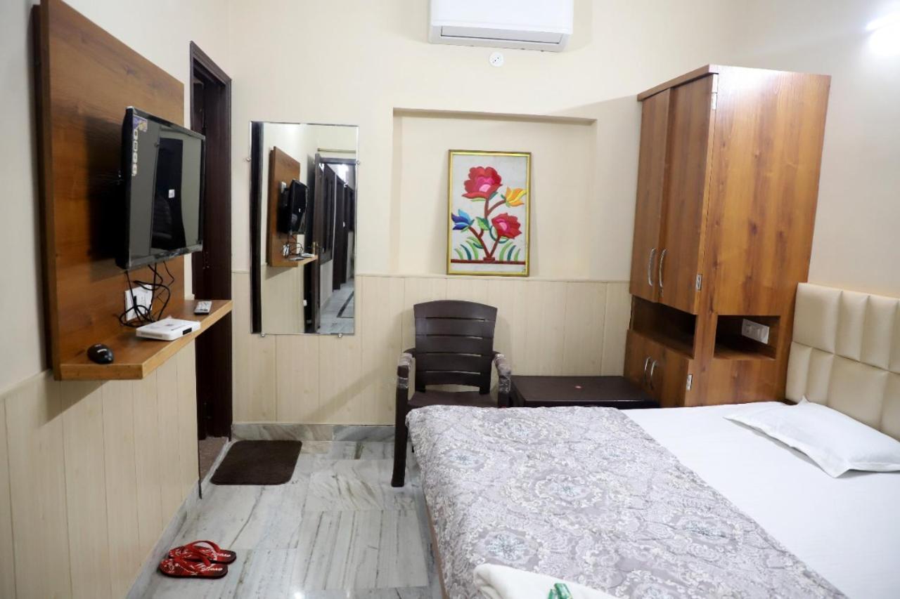 Rk Lodge Amritsar Dış mekan fotoğraf