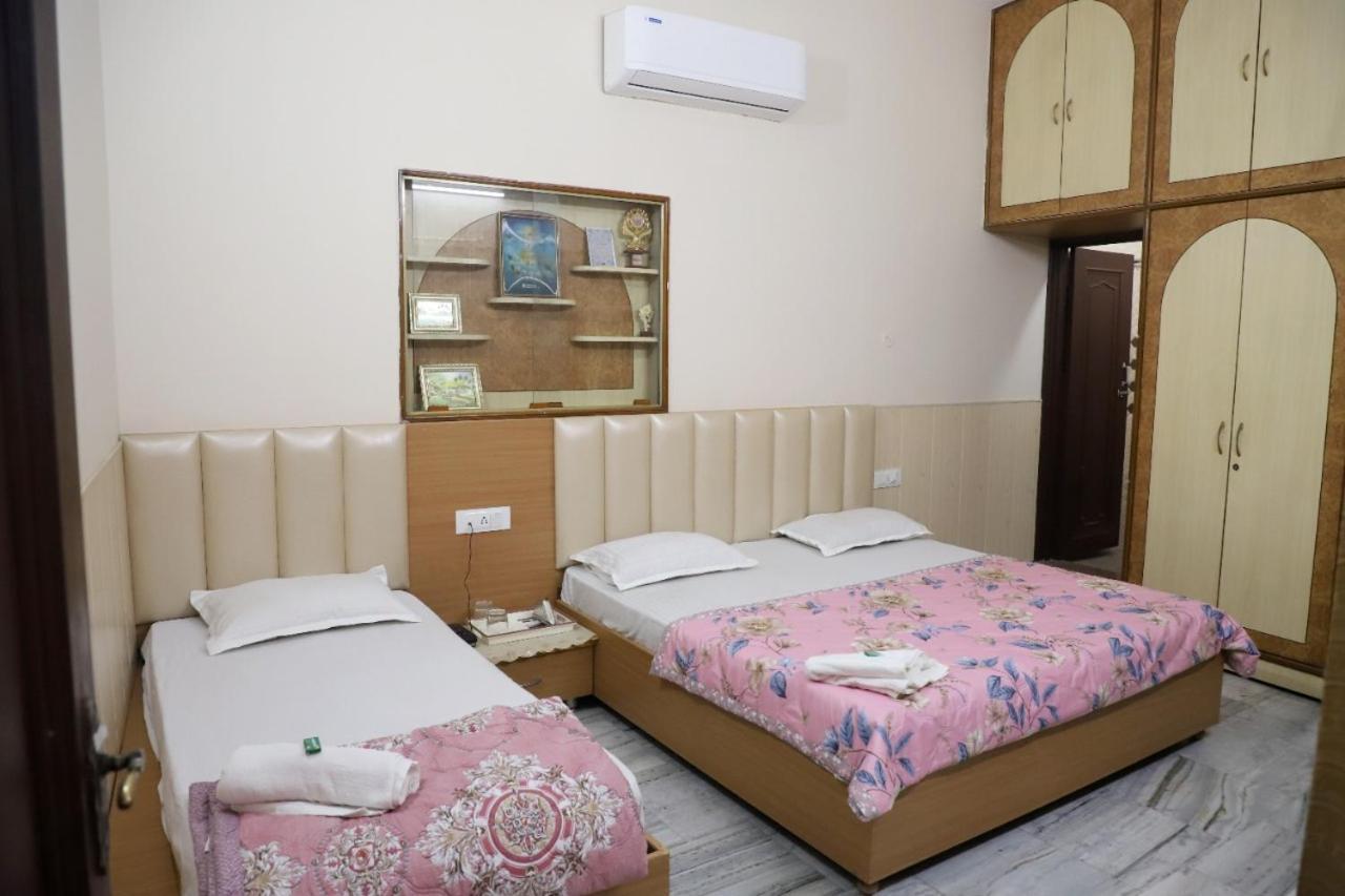 Rk Lodge Amritsar Dış mekan fotoğraf