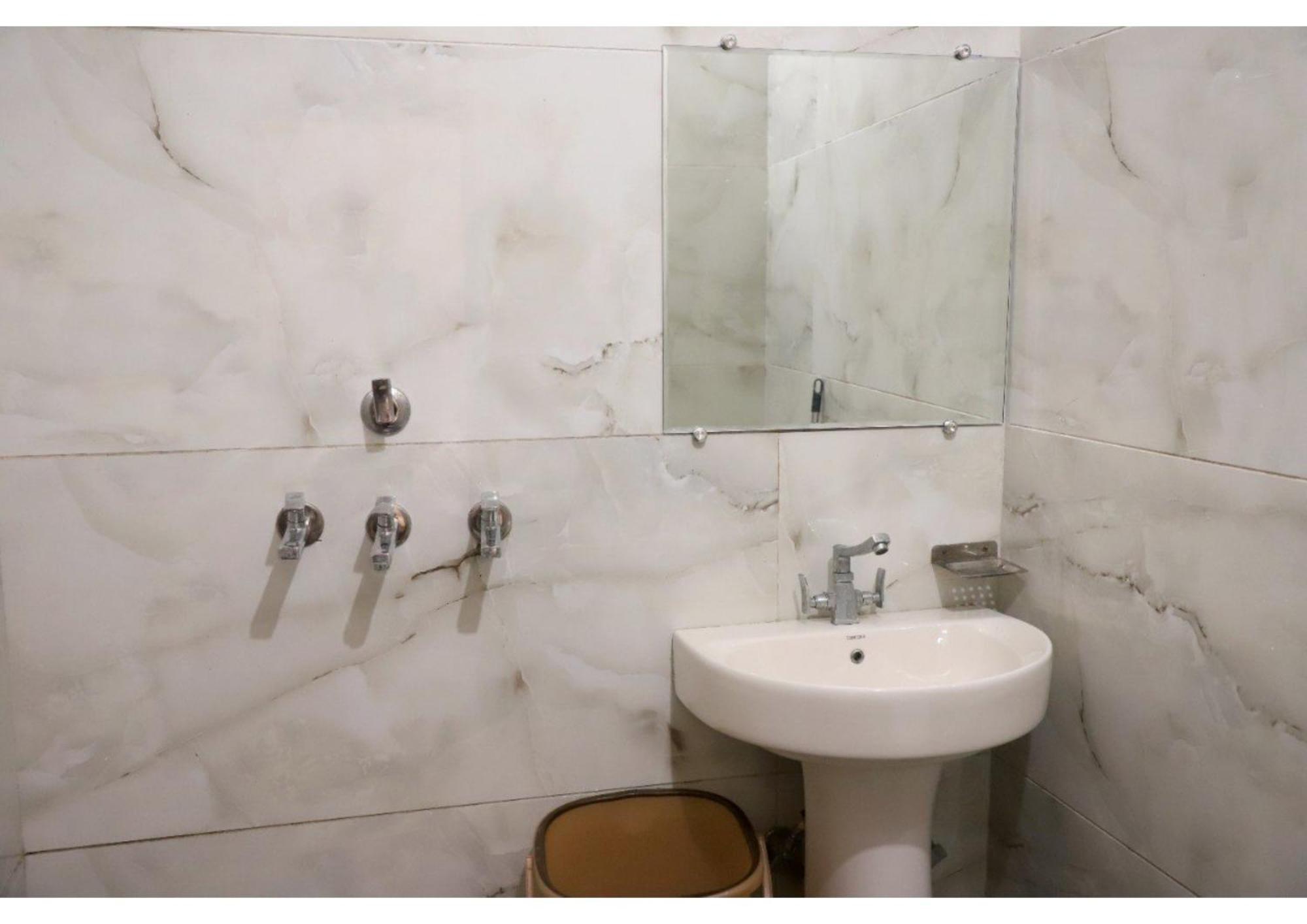Rk Lodge Amritsar Dış mekan fotoğraf