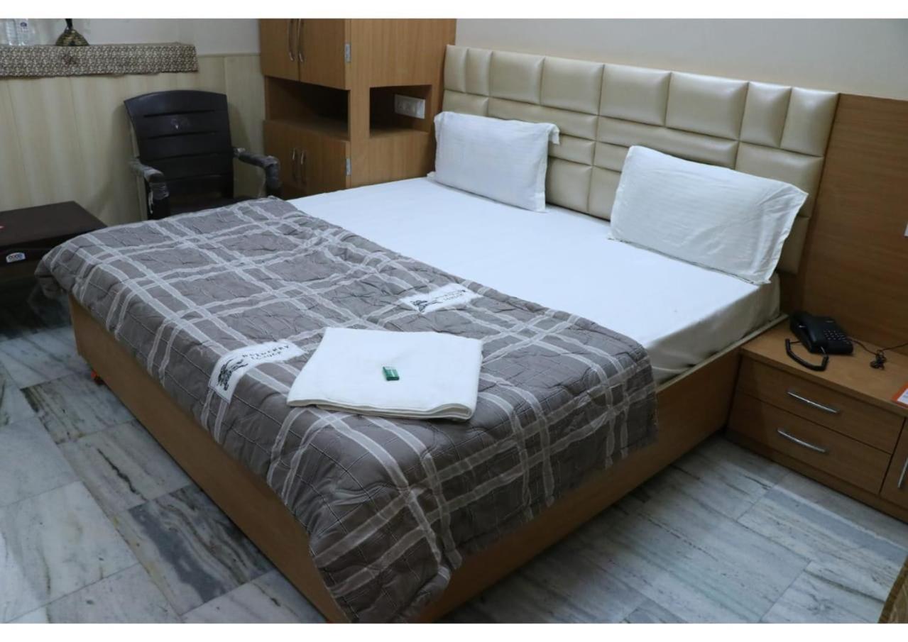 Rk Lodge Amritsar Dış mekan fotoğraf