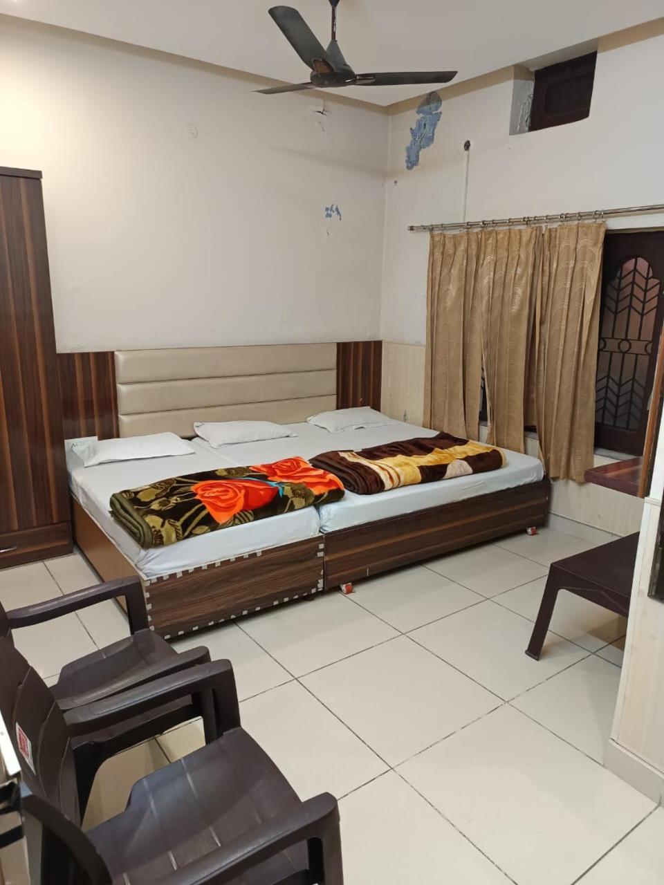 Rk Lodge Amritsar Dış mekan fotoğraf
